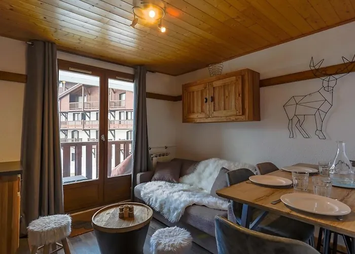 - 5 Pers, Skis Aux Pieds, Balcon Sud, Confort Moderne. - Fr-1-637-13 * Val Thorens